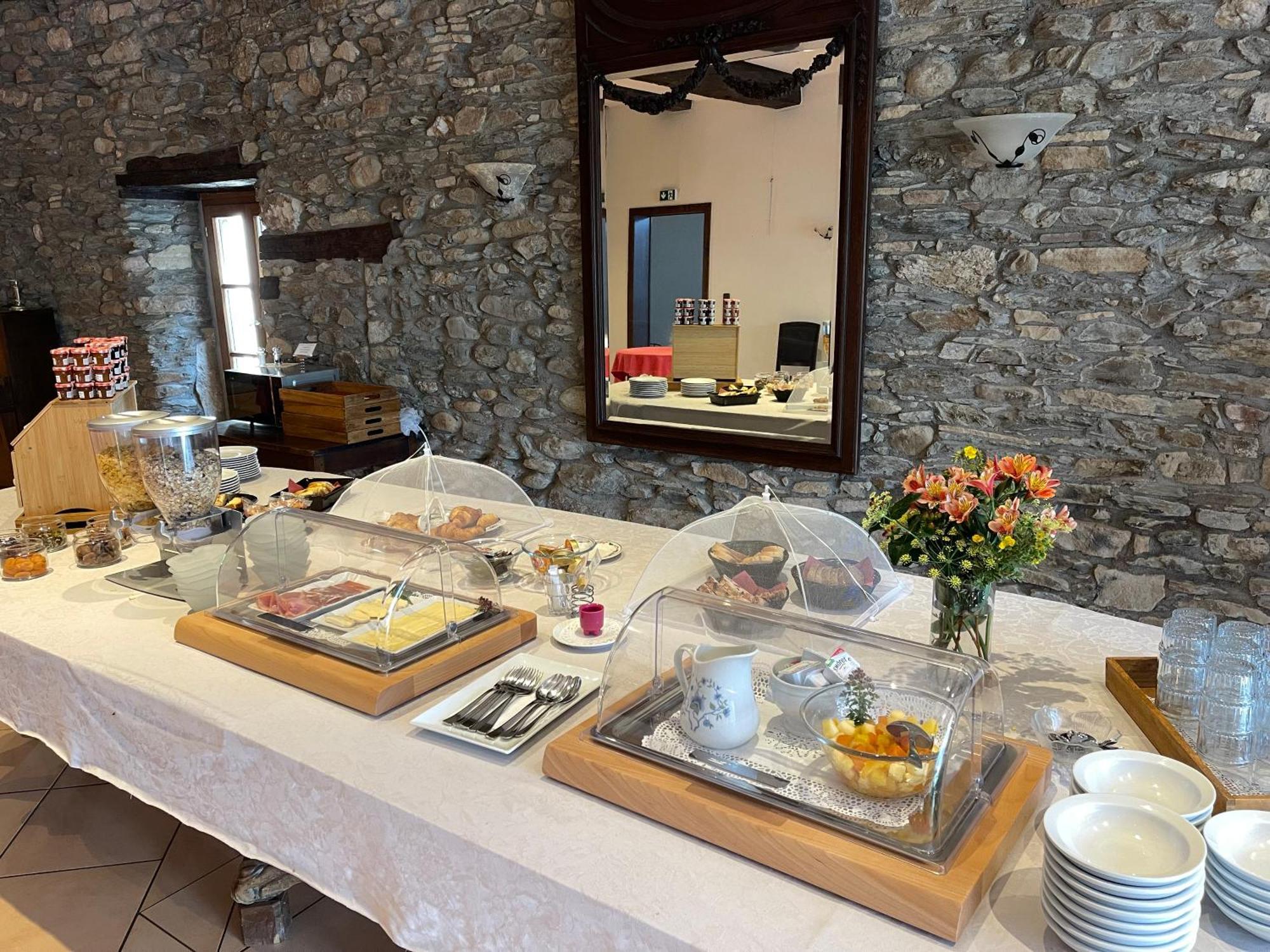 Les Magnolias Hotel Curvalle Ngoại thất bức ảnh